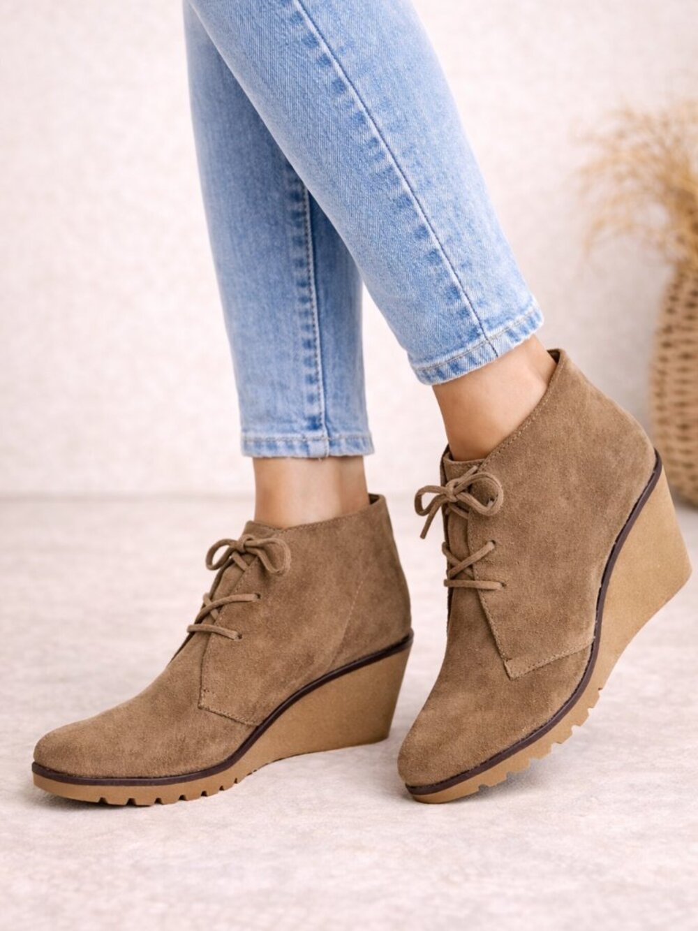 Kelsi Dagger Fanetta Suede Wedge Ankle Booties Taupe 6